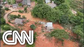 Bombeiros buscam adolescente após deslizamento em MG | LIVE CNN