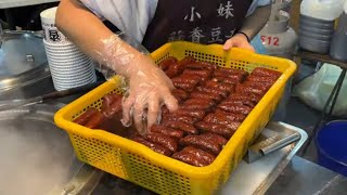 Spicy Garlic Dried Tofu ! - Taiwanese Street Food