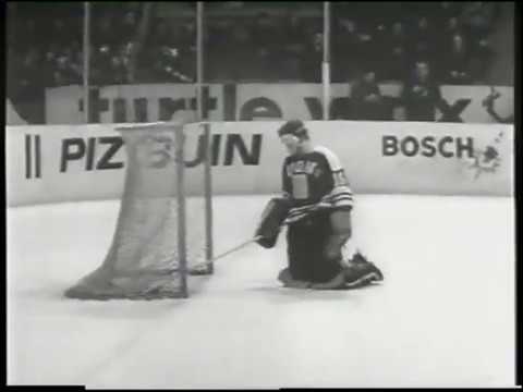 1966 USSR - Finland 13-2 Ice Hockey World Championship - YouTube