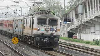 Route diverted 12186 Rewanchal Express from Rewa to Rani Kamlapati Habibganj crosses our train