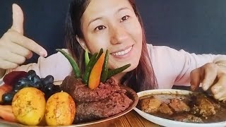 Dhido With Chicken Curry Eating|ढिँडो र लोकल कुखुरा को मासु|Nepali Mukbang|Grapes|Egg|asmr@Manisa139