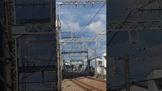 撤去が進む送電線　小田急線　鶴川駅　架線柱