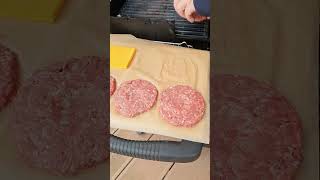 #shorts #fastfood #beef #meat #burger #family  #dinner #health  #easy #howto Weber Gas BBQ #cooking