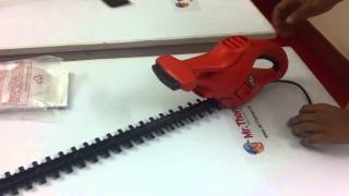 Black \u0026 Decker GT110 Hedge Trimmer Unboxing - MrThomas