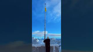 Kurdstain Flagge auf Berg Zugspitze #travel #shorts #سياحة