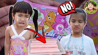 เฌอเบ็ท อยากได้สติ๊กเกอร์หมีแคร์แบร์ ได้มาอันเดียว ต้องแย่งกัน | SHERBET FUNNY