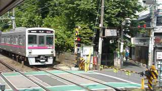 [警笛あり]京王電鉄7000系4+6両編成京王線特急 代田橋駅通過