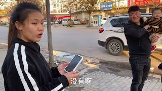 农村小伙开了5年的爱车，媳妇突然卖掉了，小伙难受的快哭了