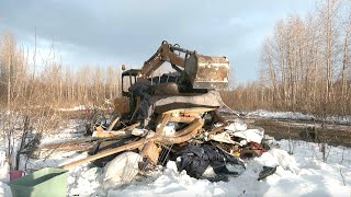 Anchorage Clears Homeless Camps Near Tudor Rd, New Seward Hwy