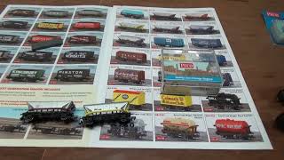 Taking a look at the 2023 Peco Catalogue / Peco n gauge wagons