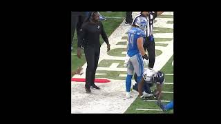 Kelvin Sheppard coaching Malcolm Rodriguez Rodrigo   Detroit Lions vs  Seattle Seahawks