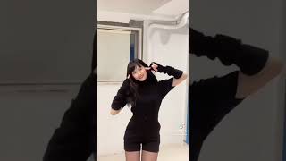 Hana Taguchi TikTok dance