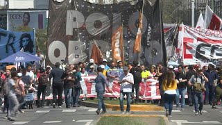 Argentinos vuelven a protestar contra el presidente Macri | AFP