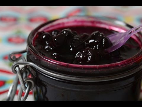 Blueberry Sauce Recipe Demonstration - Joyofbaking.com Blueberry Sauce Recipe Demonstration - Joyofbaking.com