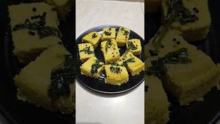 ବହୁତ କମ୍ ସମୟରେ ବନାନ୍ତୁ ଟେଷ୍ଟି ଢୋକଲା 😱 Dhokla #viralshorts #shorts #ytshorts #trending #fyp #dhokla