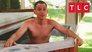 Man Warms Up His Food In Jacuzzi! | Extreme Cheapskates | TLC