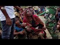 pope francis arrives in bangladesh