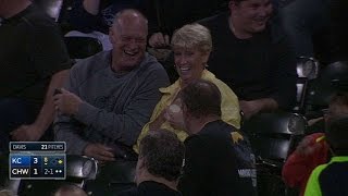 KC@CWS: Fan stunned to see foul ball land at her side