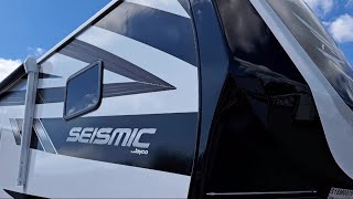 2025 Jayco Seismic 399 Williamsburg  Fredericksburg Virgina Beach  Lynchburg  Stanton  Roanokne Rapi