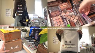 \VLOG/高校生の日常⌒☆🍀買い物多めの休日💴コスメの断捨離と整理🗑Qoo10三万円分購入品🎀新しい秋服2点開封👚