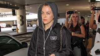 Riley Keough Doesn't Want To Talk About Mom Lisa Marie Presley's Scandal At LAX