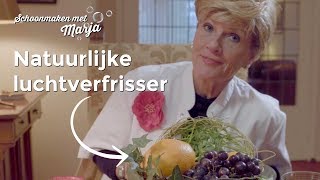 Zelf een natuurlijke luchtverfrisser maken 🌿 Schoonmaken met Marja Middeldorp