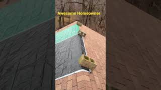 ￼EMERGENCY Roof leak! Awesome homeowner #shorts #roofingcontractors #insuranceclaims #roofershelper