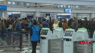 Flight disruptions cascade across US after computer outage