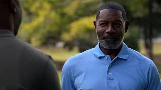 Lucifer S05E14 Amenadiel and God playing golf