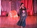 ריקוד בטן בסגנון בלאדי עם מקל belly dance baladi style with a cane