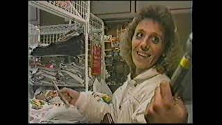 Christmas Shopping at the Upper Valley Mall Springfield, Ohio - Dayton Tonight - December 23, 1989