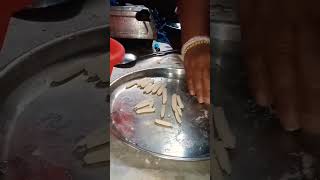 মা পিঠে করার জন্য ব্যাস্ত হয়ে পড়েছে,#tasty #youtube #india #food #viral #trending #recipe #shorts