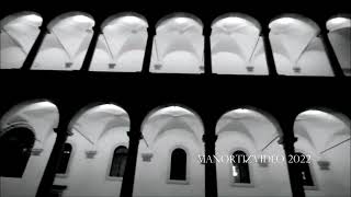 Roma, Palazzo della Cancelleria, The central courtyard  with the  columns from the  Pompey's Theater