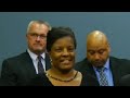 Unqualified ASL poser with criminal past dupes police at Seminole Heights killer news conference