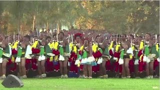 Swaziland: Uhmlanga reed dance festival