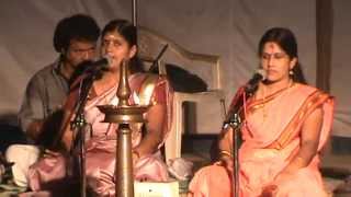 Sangeetha Kacheri by Nisha   Jisha at Nayathode SivaNarayana Temple   Thiruvulsavam 2015