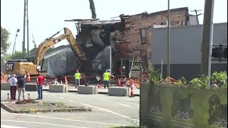 Crews demolish building damaged by underground issue in southwest Detroit