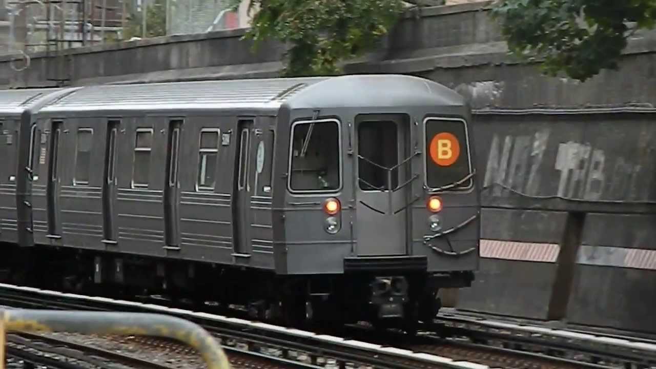 MTA New York City Subway Brighton Beach & Bedford Park Bound R68 & R68A ...