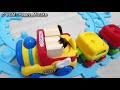 뽀로로 장난감 기차를 타는 호박벌과 청개구리 bees and frogs ride a pororo toy train together