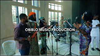 Ami nyekom Obong/ Ele Ufedo by Obiblo Music live in church|Catholic offertory song in Efik and Igala