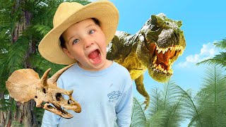 🦖 DiGGinG for DINOSAUR BONES! Caleb & Mommy Dig in Backyard for Dinosaurs Fossils! PRETEND play FUn!