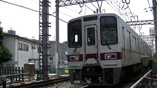 東武30000系31604F+31404F急行池袋行き 下板橋駅前の踏切通過