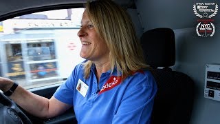 Londoner #220 Jane delivers a meal and a smile to the elderly