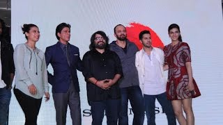 Shahrukh Khan, Kajol , Varun Dhawan & Kriti Sanon At Dilwale Music Celebration