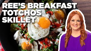 Ree Drummond's Breakfast Totchos Skillet | The Pioneer Woman | Food Network