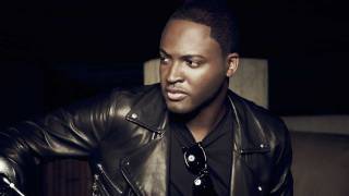 Taio Cruz Dishes His Line of Shades and Watches - CELEBRITY TREND REPORT