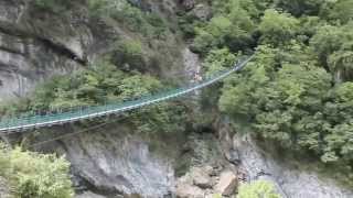 Swallow Grotto (Yanzikou) in Taroko Gorge (Taiwan) - Video 1 of 11