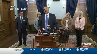 Judge allows transgender Kansans to play role in lawsuit over drivers’ licenses