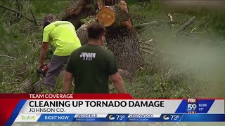 Residents begin cleaning up tornado damage in Johnson County