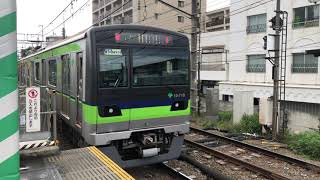 京王電鉄 9000系 9701F 到着\u0026東京都交通局 10-300形 10-710編成 発車